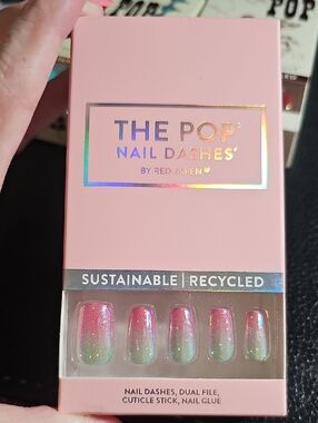 The Pop Nail Dashes by Red Aspen — Pink Green Iridescent Nails Sugar Rush Raven